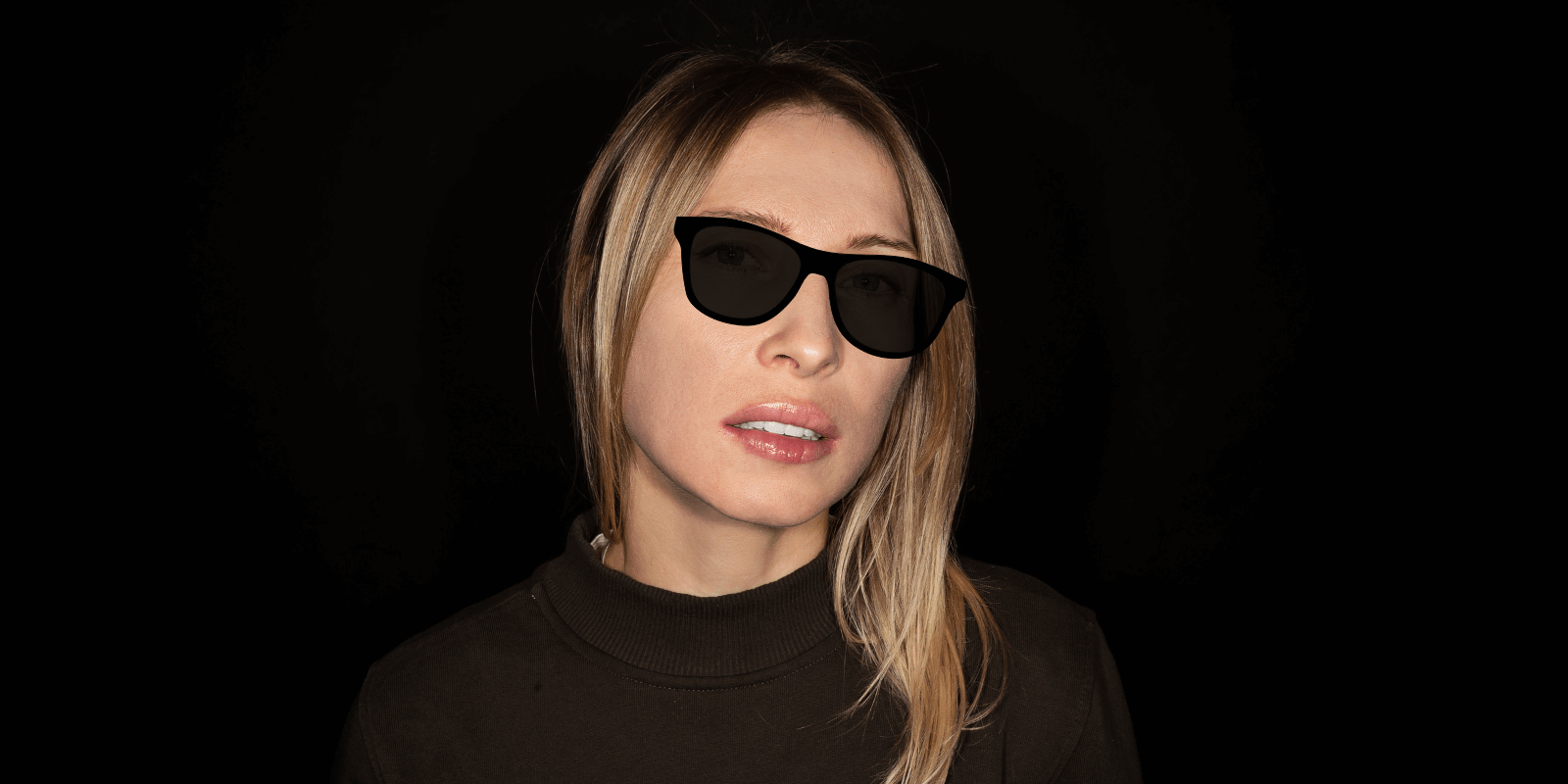 Імплантація та протезування "цирконієвими" коронками