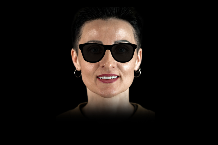 в цьому кейсі показуємо покрокова, як відбувається імплантація зубів та подальше протезування керамічними коронками