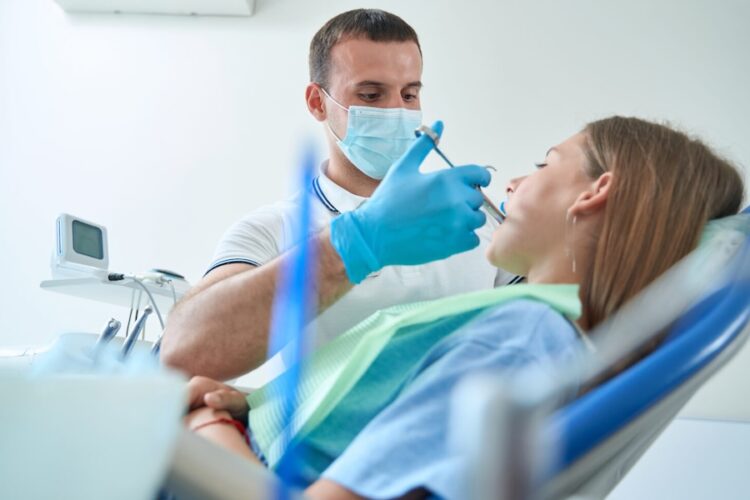 Стоматологія під час вагітності: міфи проти фактів